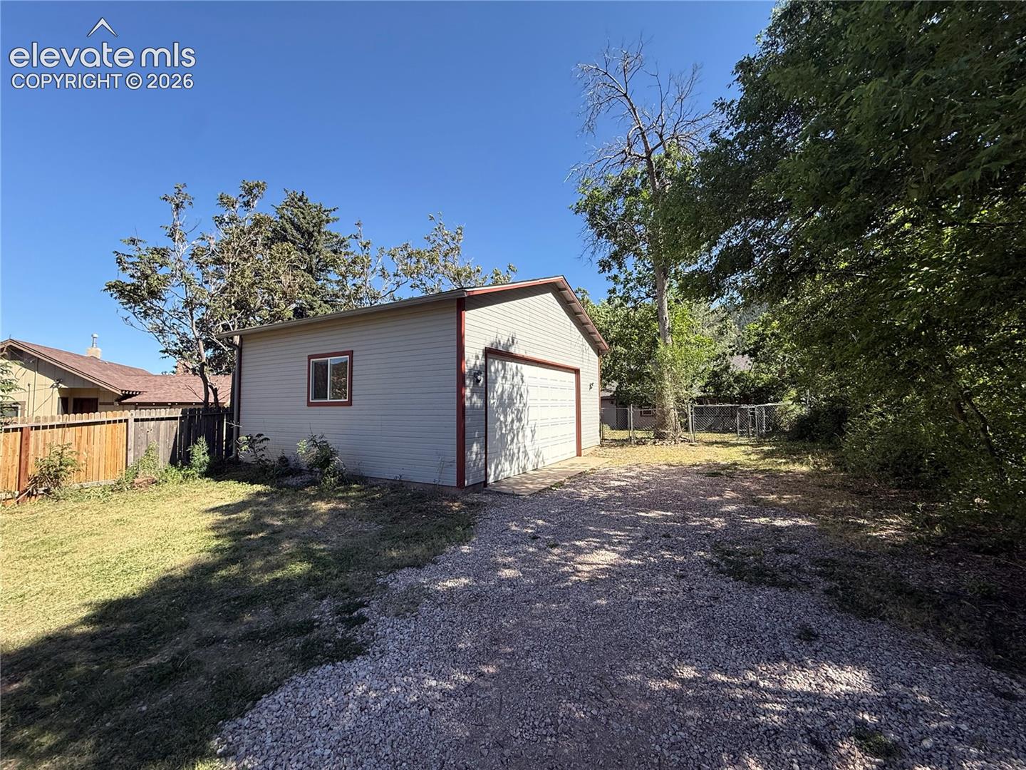 208 Iron Road