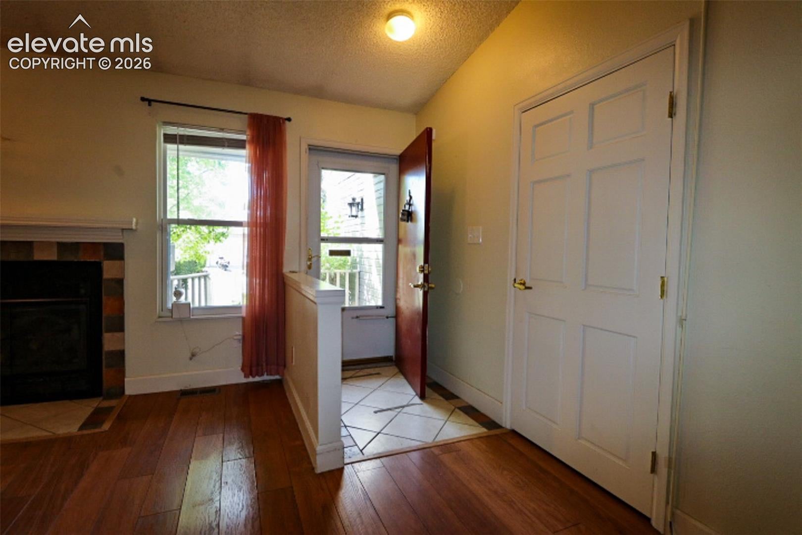 720 San Gabriel Place