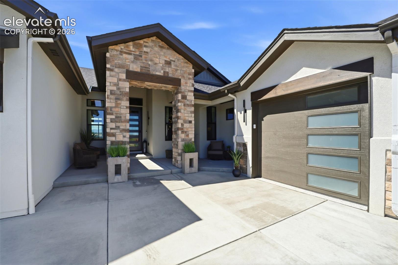 5896 Rough Trail