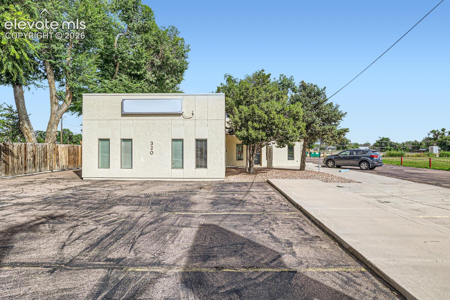 320 S Santa Fe Avenue