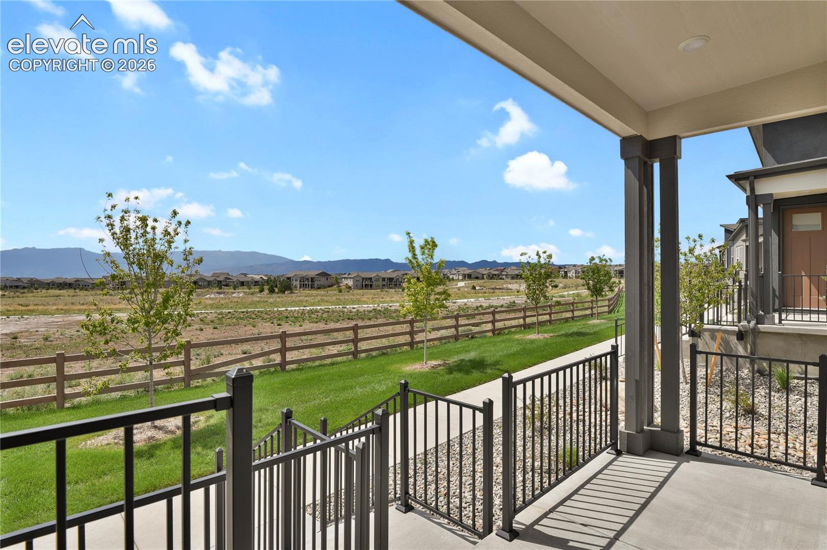 9412 Roseate View