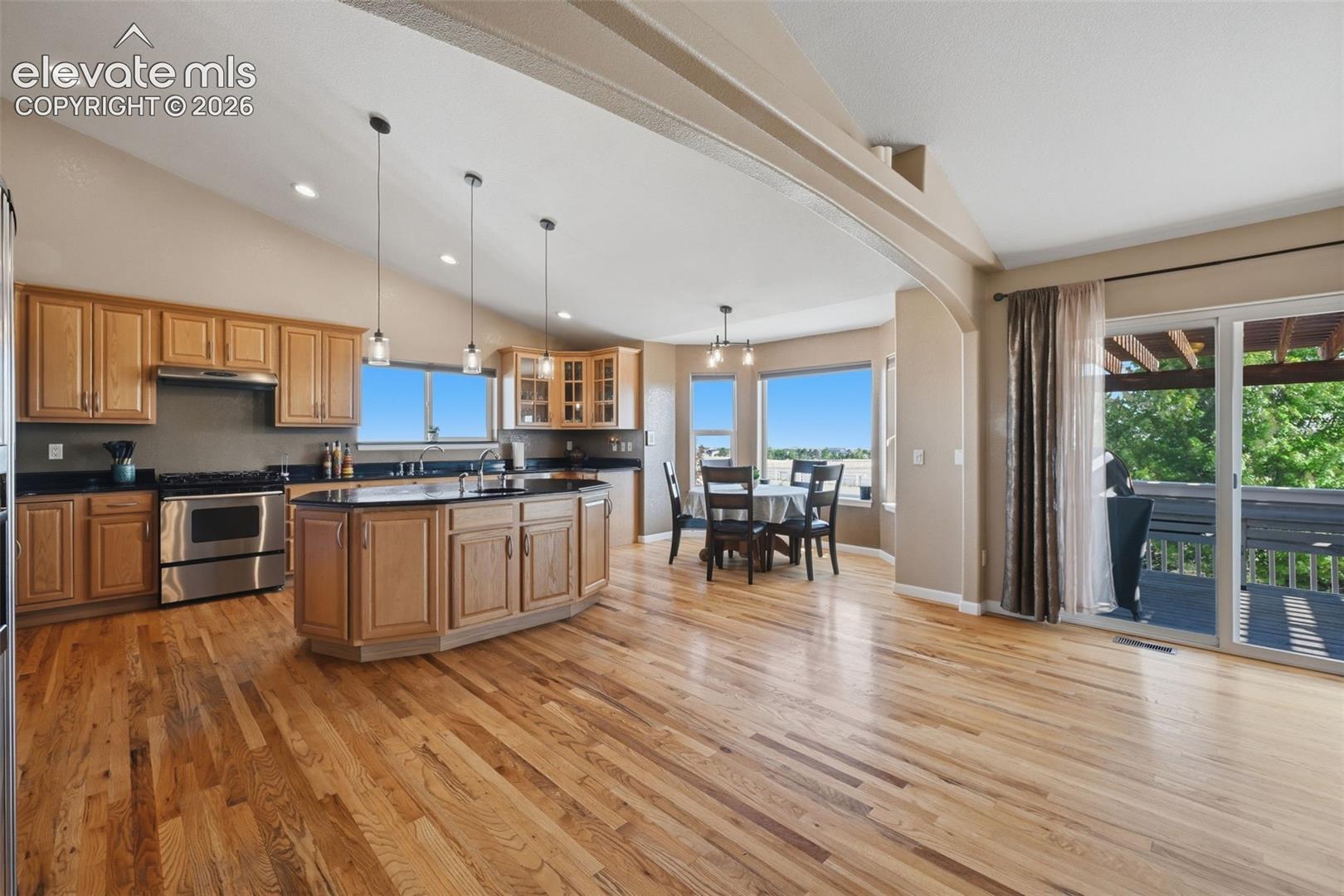 9395 Doe Creek Court