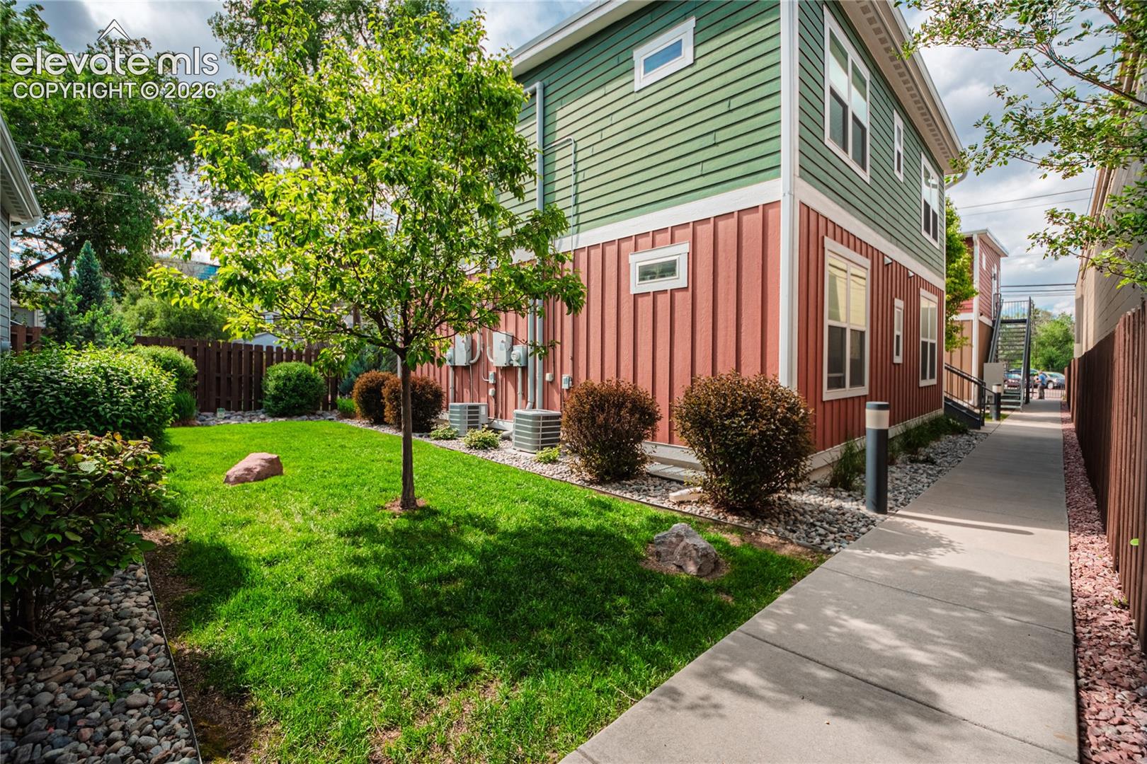 525 E Kiowa Street