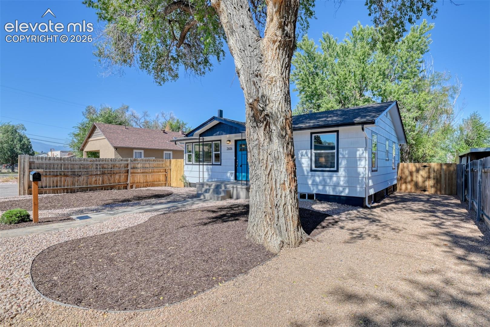 2606 E Boulder Street
