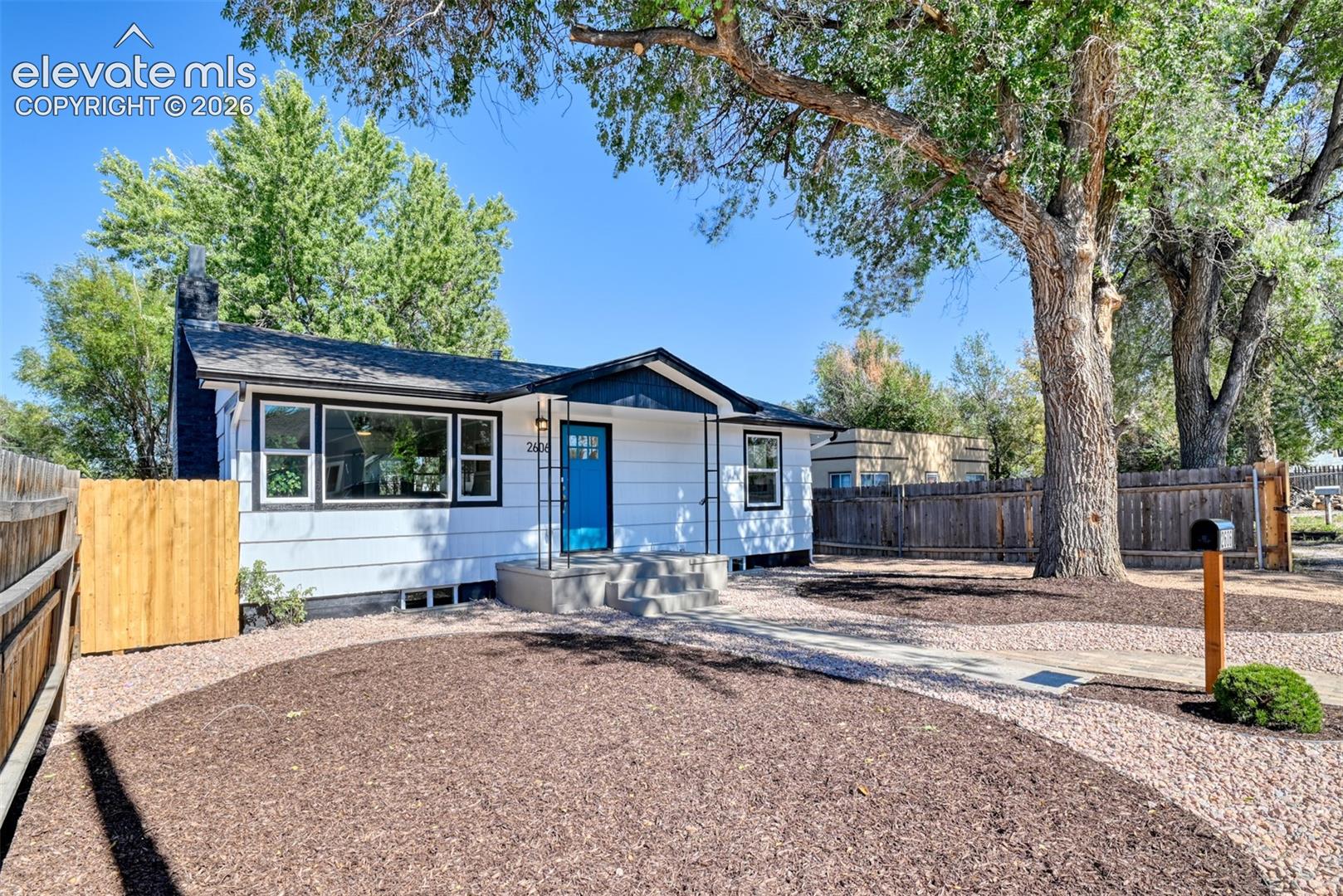 2606 E Boulder Street