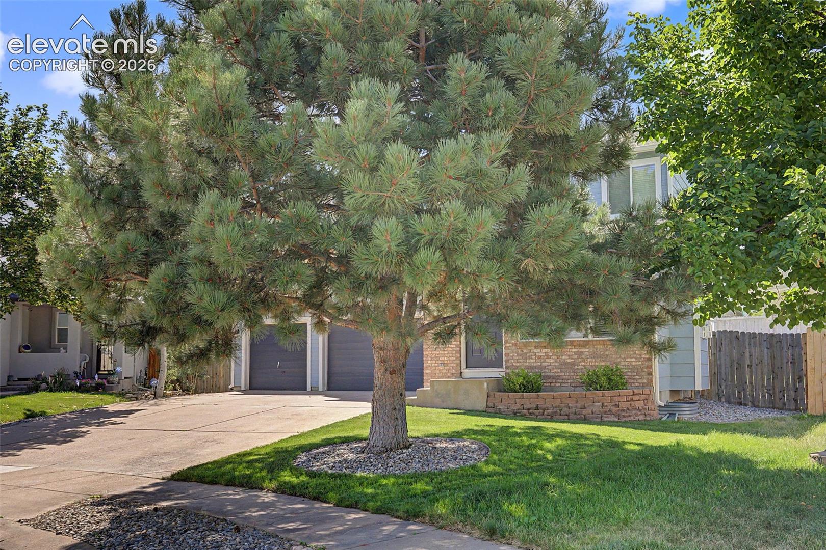 5407 Luster Drive