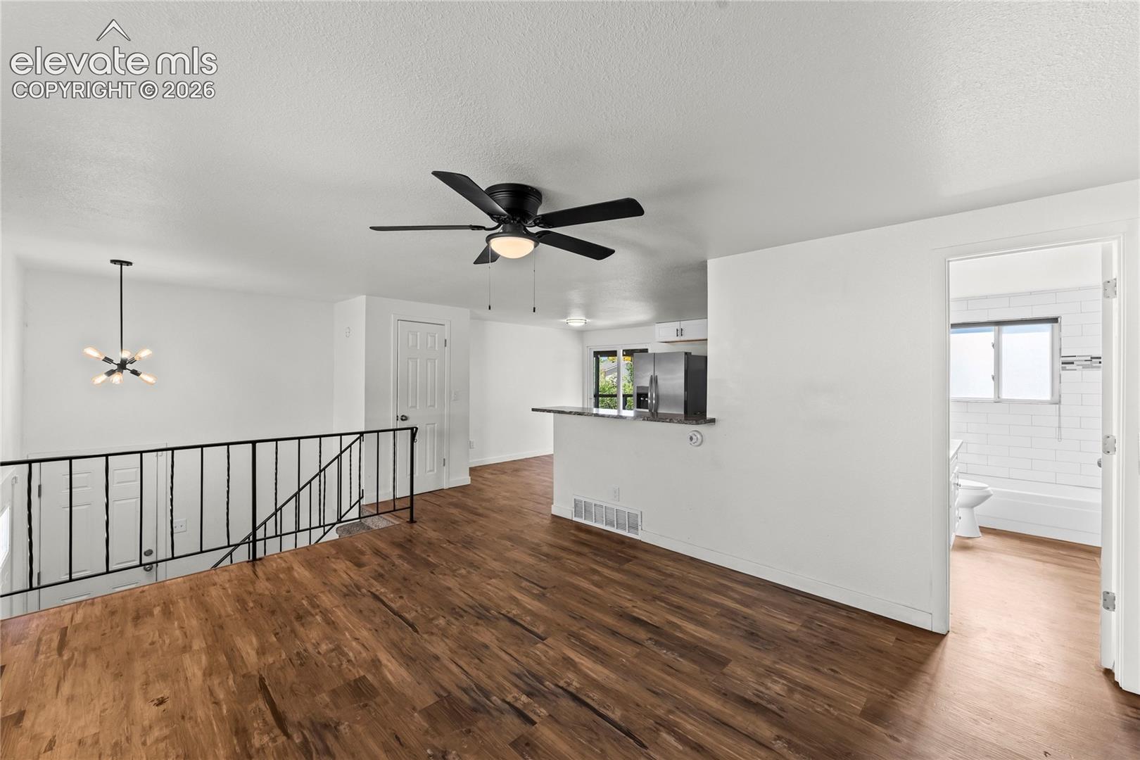 4515 London Lane