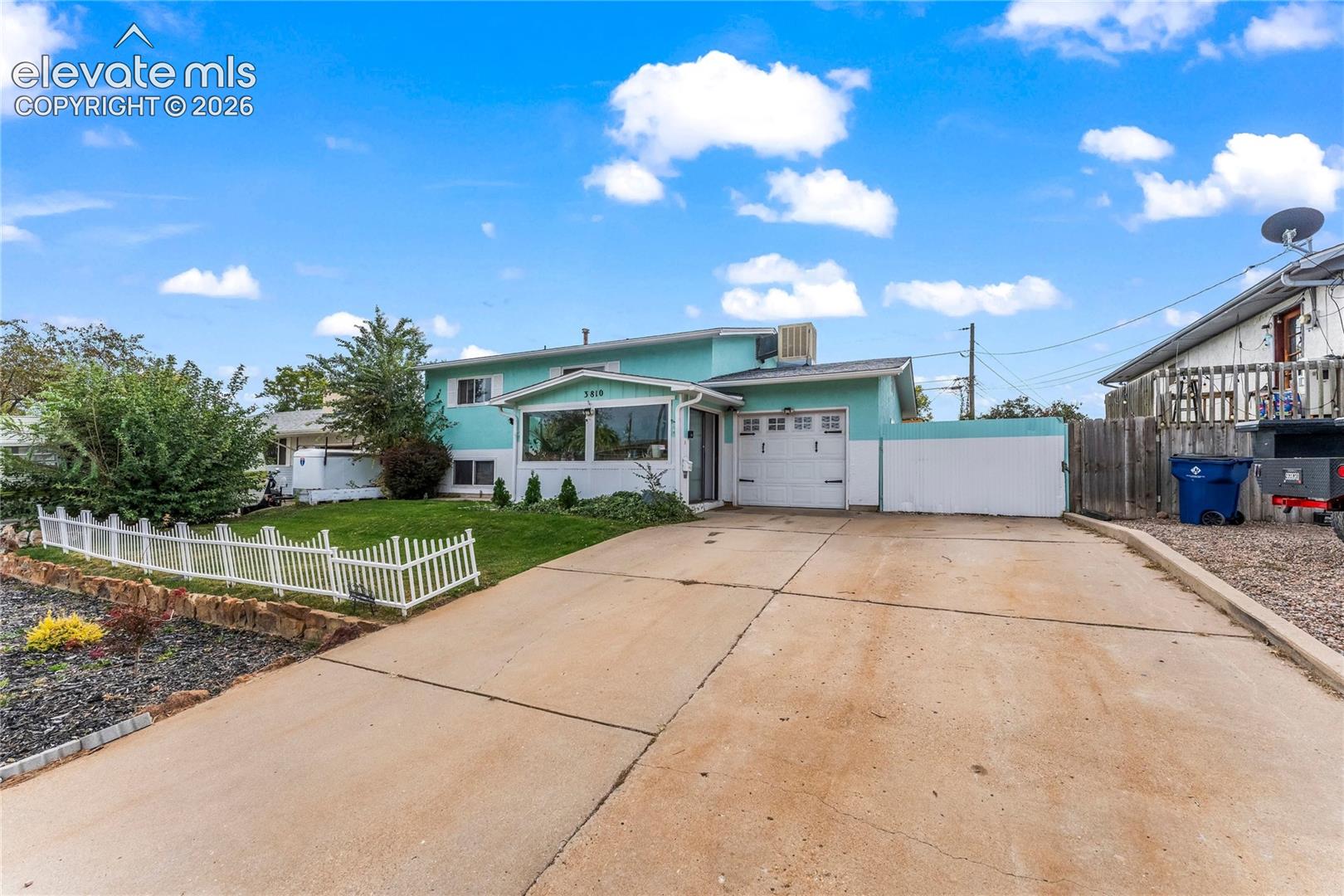 3810 Canterbury Lane