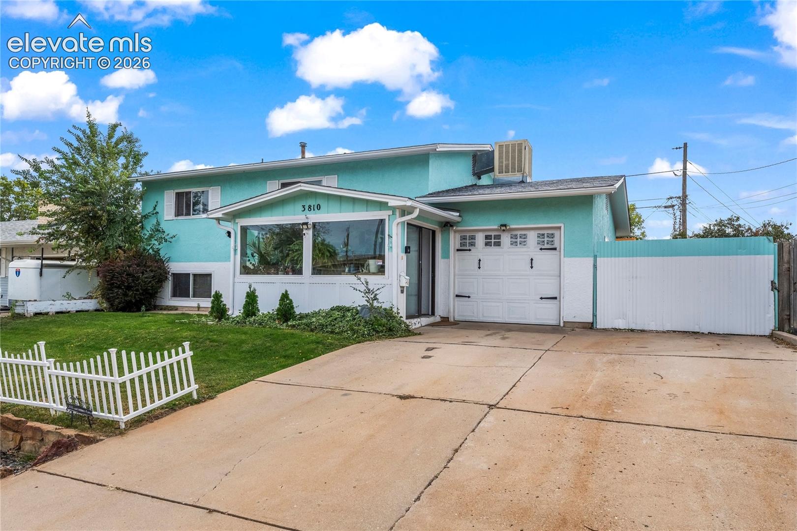 3810 Canterbury Lane