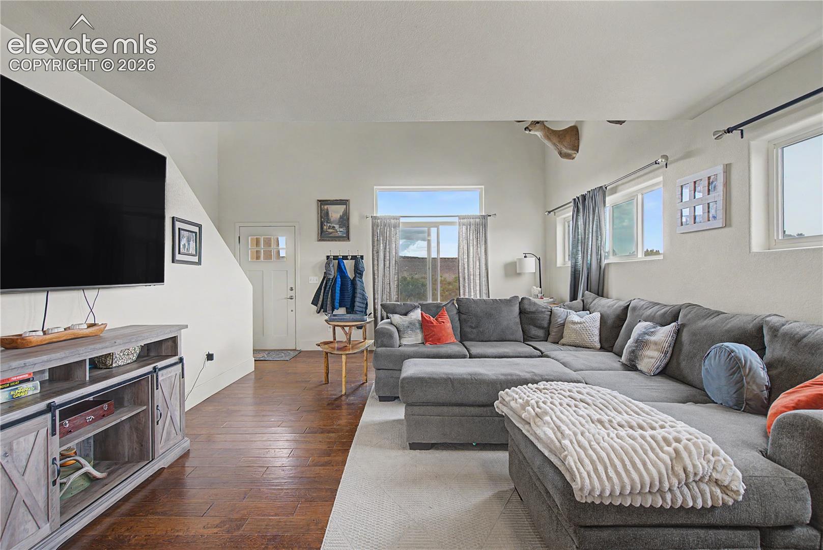 859 Circle Road