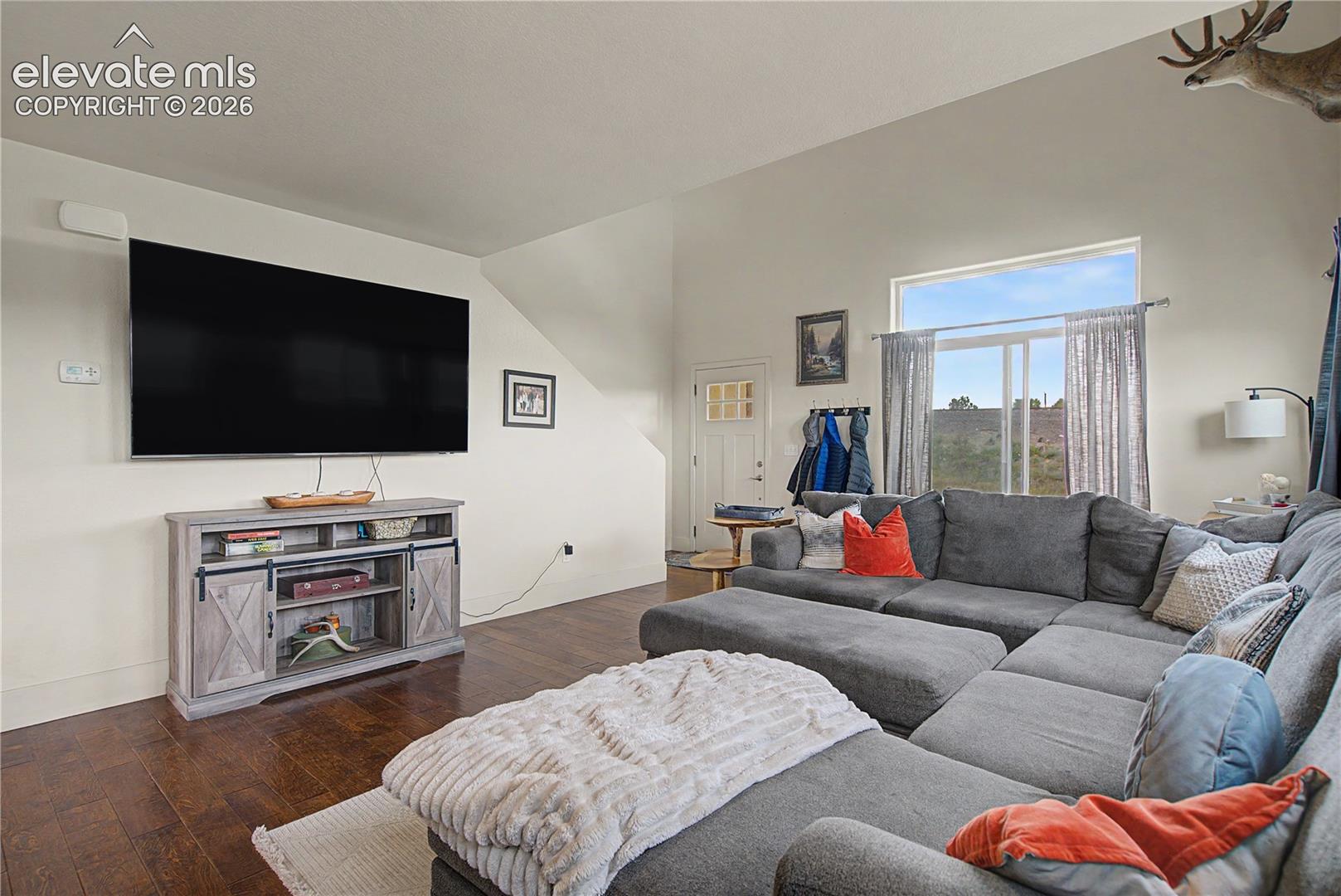 859 Circle Road