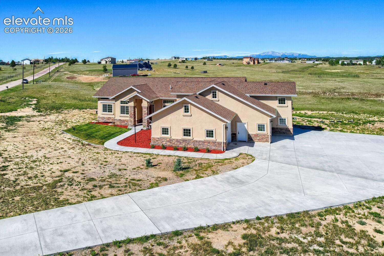 13680 Woodlake Road