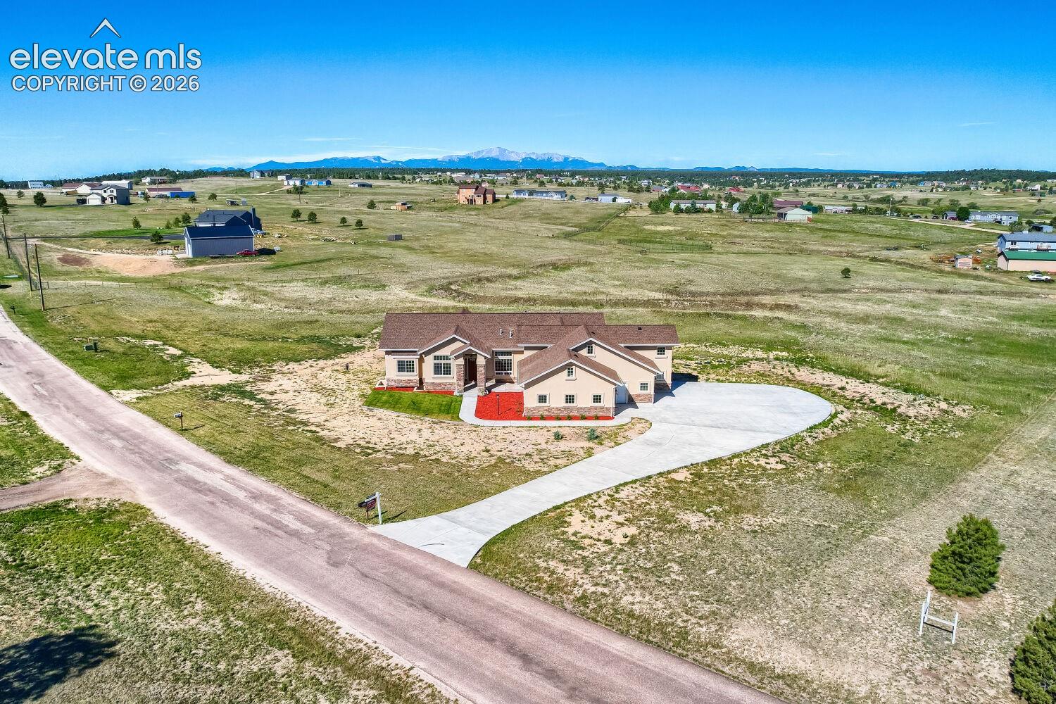 13680 Woodlake Road