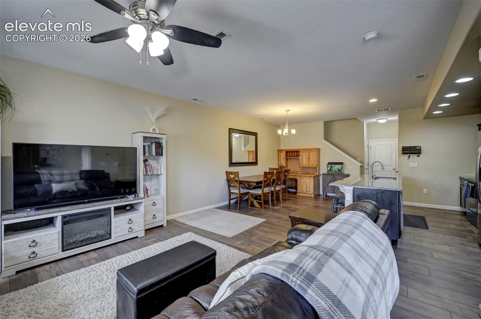 5644 Shamrock Heights