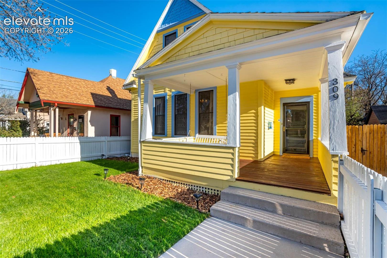 309 E San Miguel Street