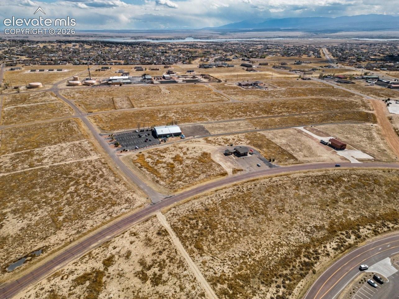 20 W Hahns Peak Avenue