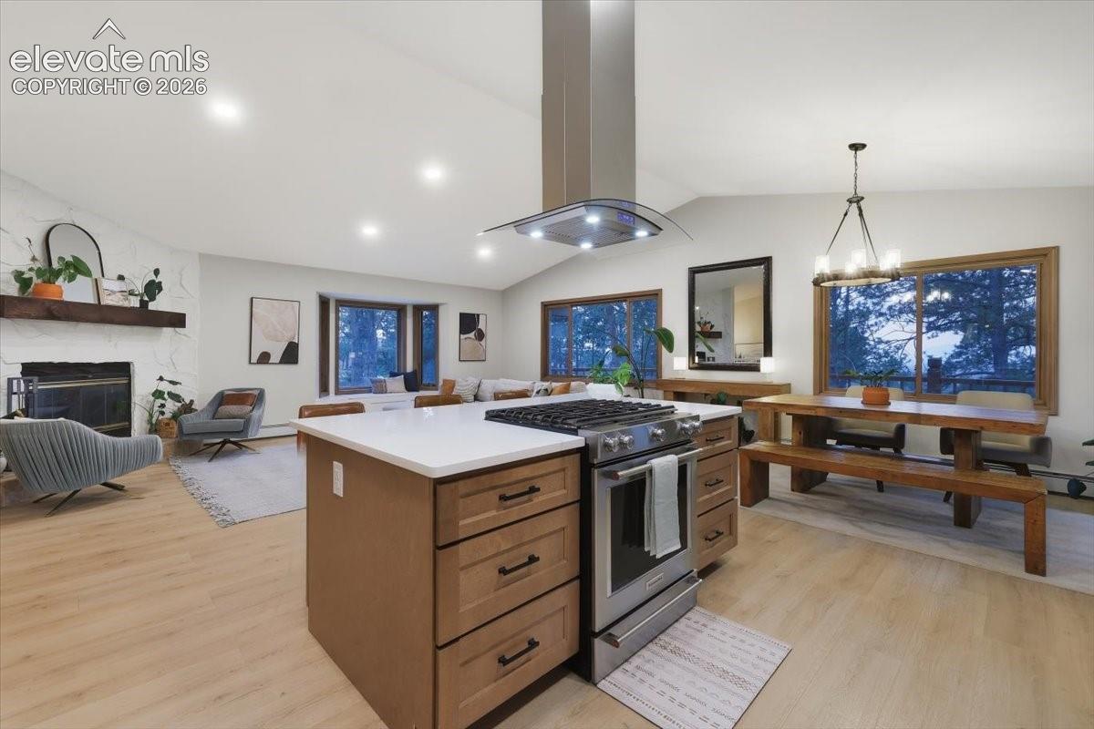 240 Scrub Oak Way