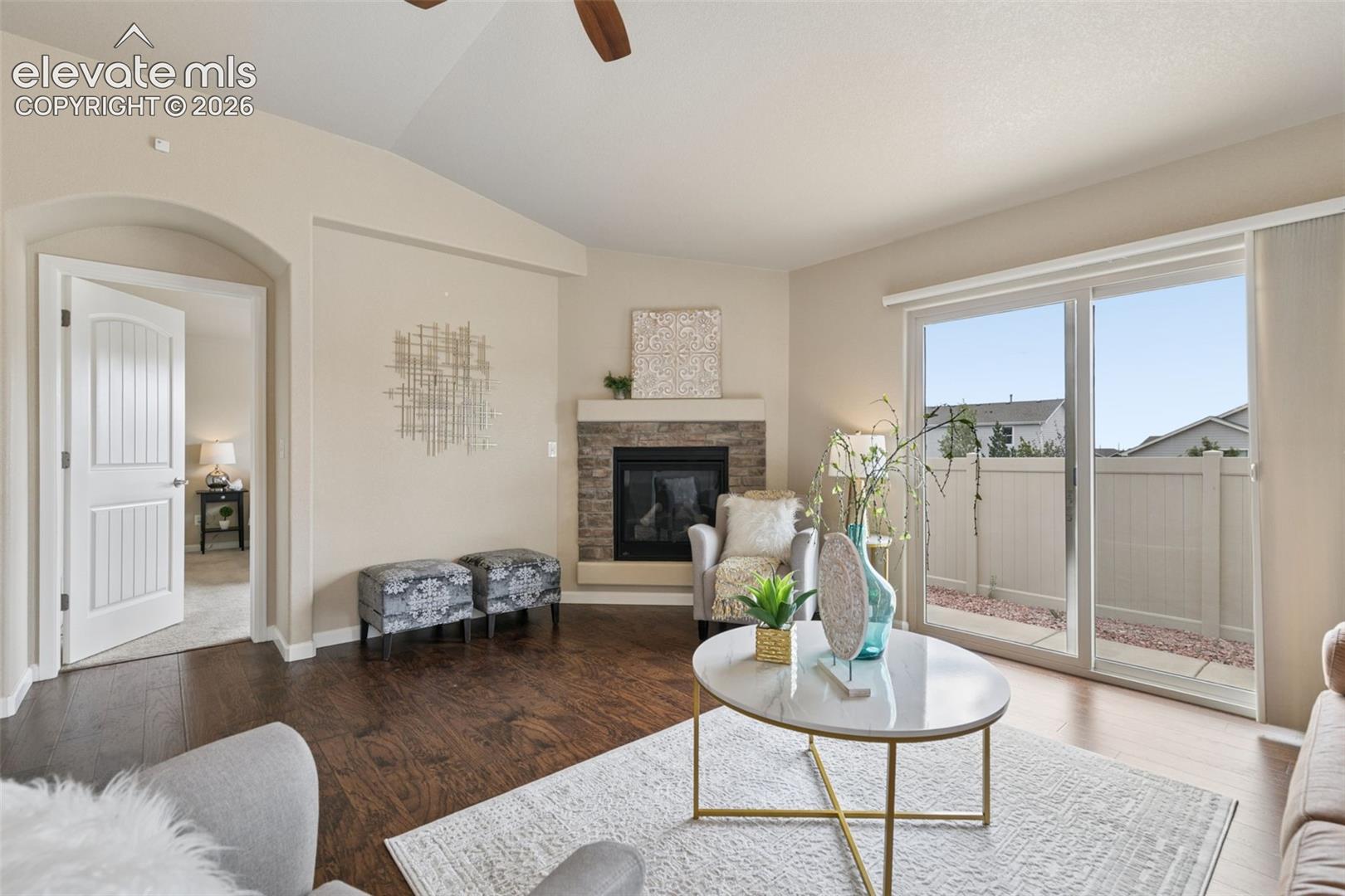 8042 Potentilla Grove