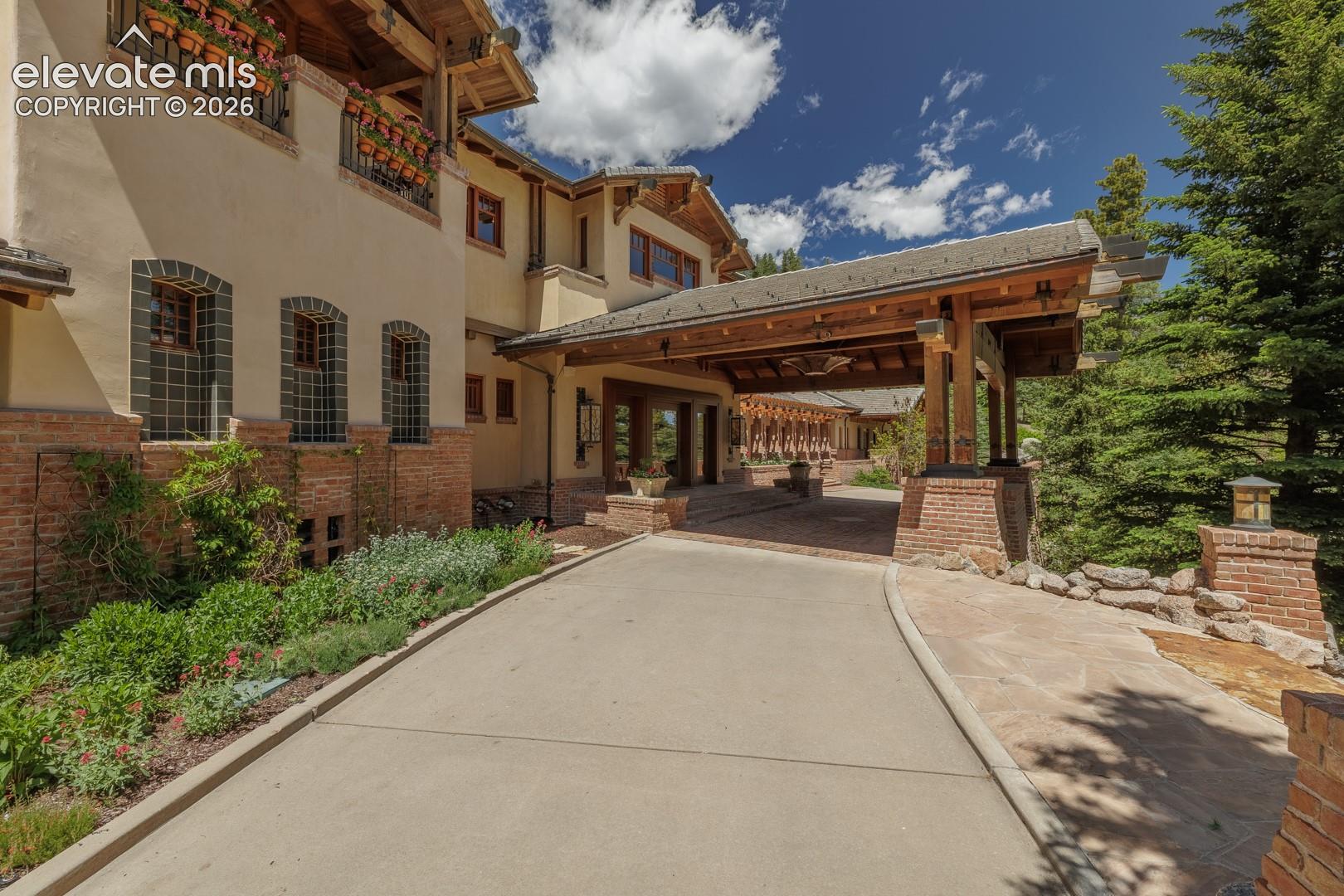 4530 Governors Point