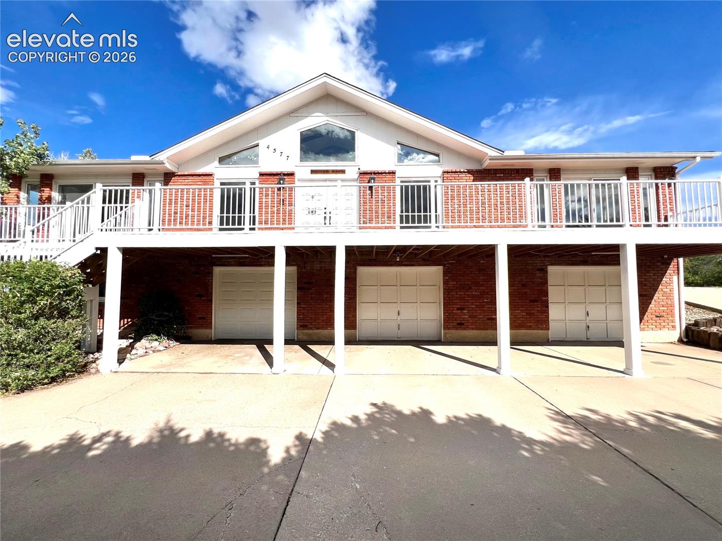 4577 Whispering Court