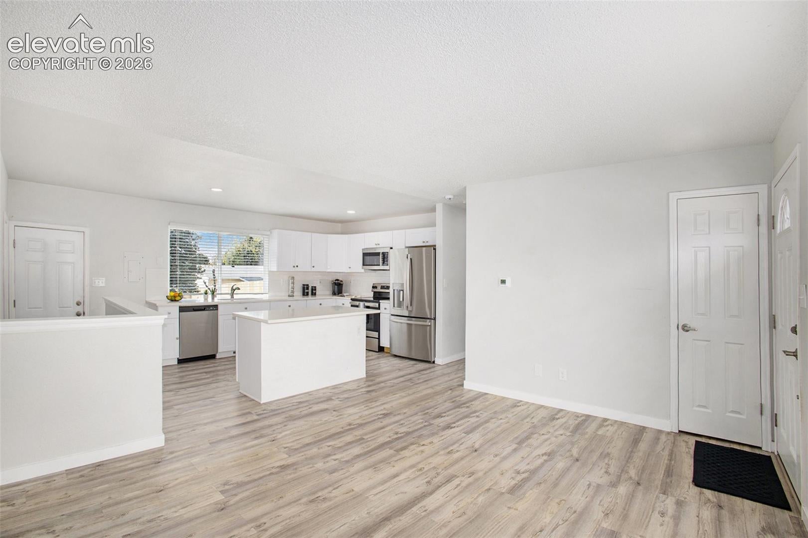 4087 London Lane