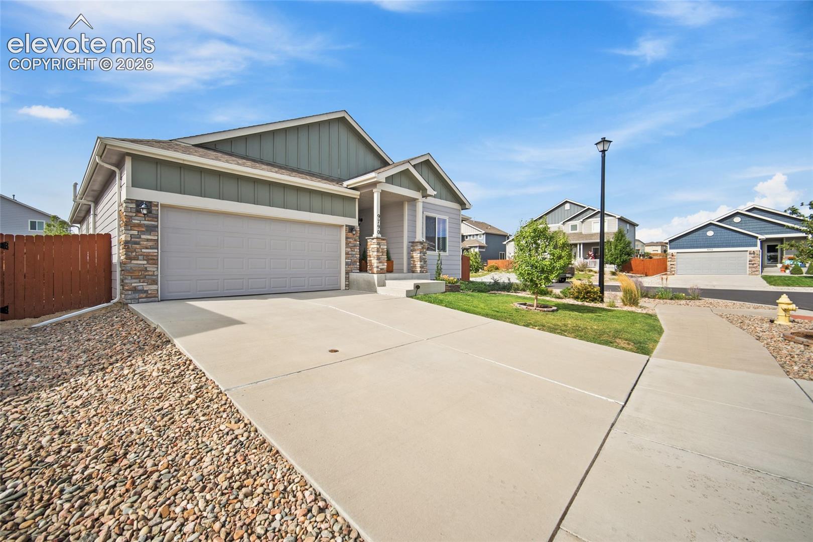 9790 Vistas Park Drive