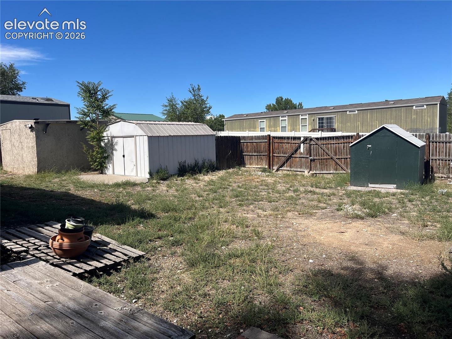 271 E Countryside Drive