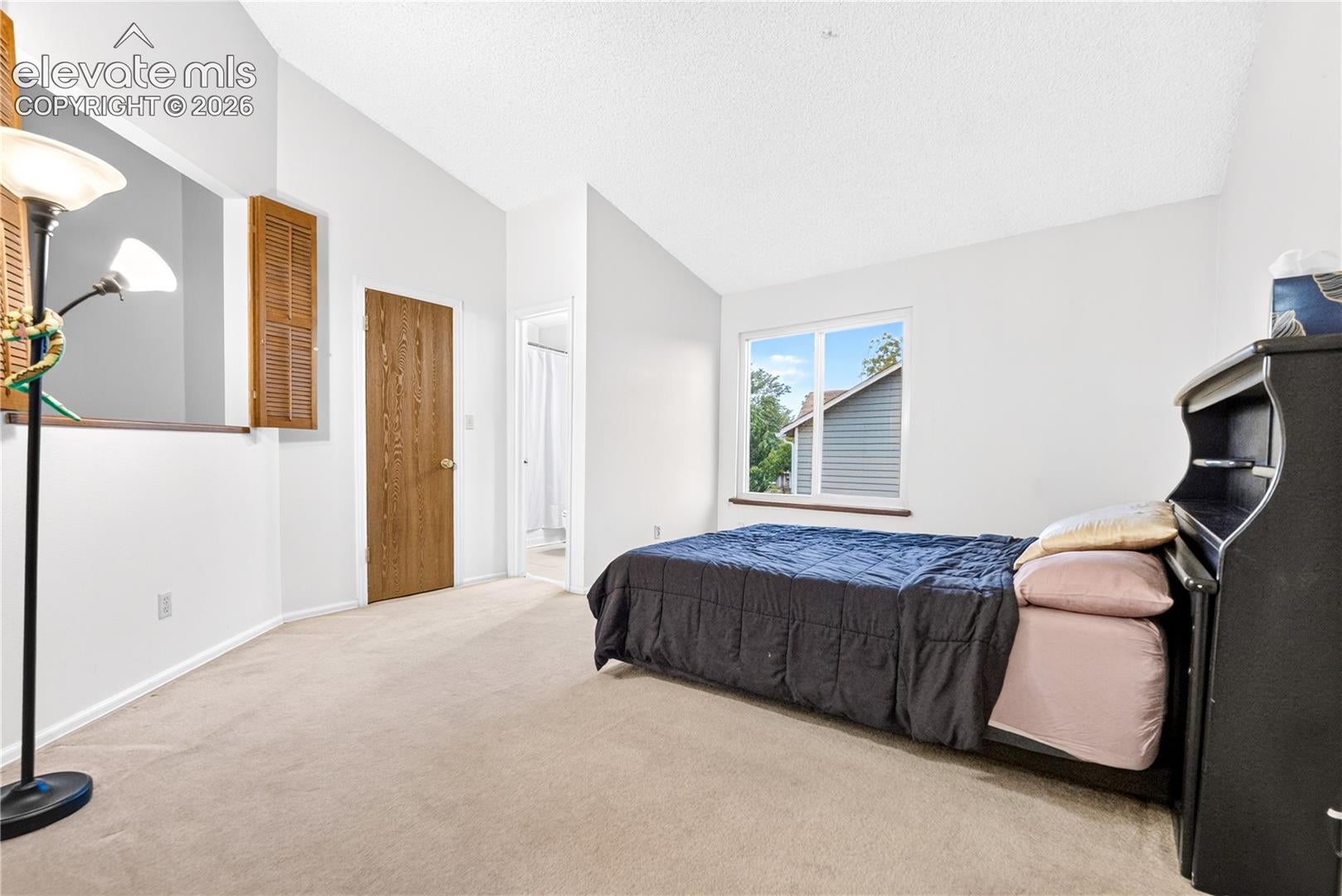 921 London Green Way