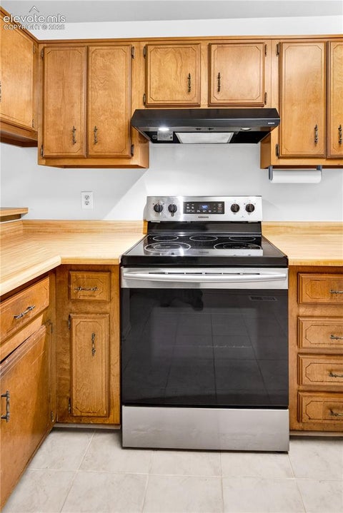 Tiny photo for 921 London Green Way, Colorado Springs, CO 80906 (MLS # 2189852)
