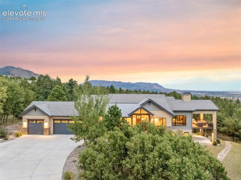 Photo of 1644 Oakmoor Heights, Colorado Springs, CO 80906 (MLS # 3405878)