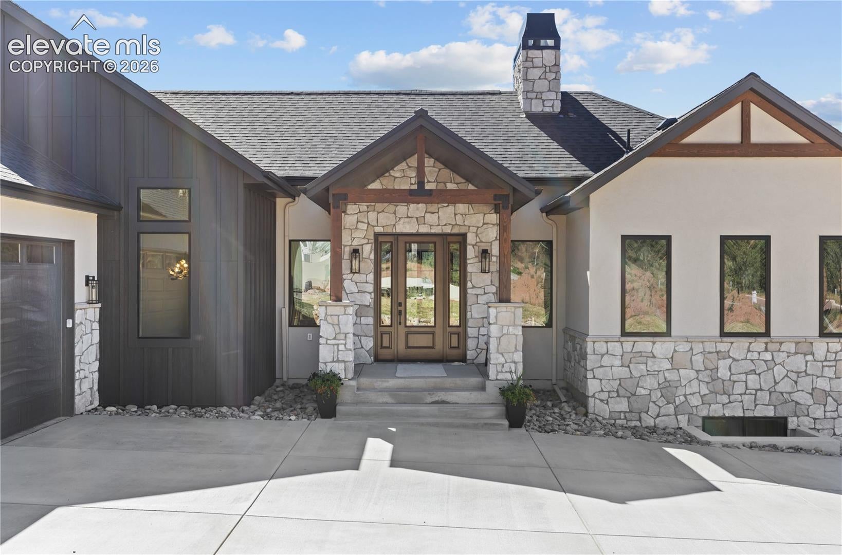 1405 Red Haven Place