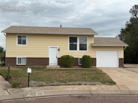 Photo of 4918 Old Fountain Boulevard, Colorado Springs, CO 80916 (MLS # 4959176)