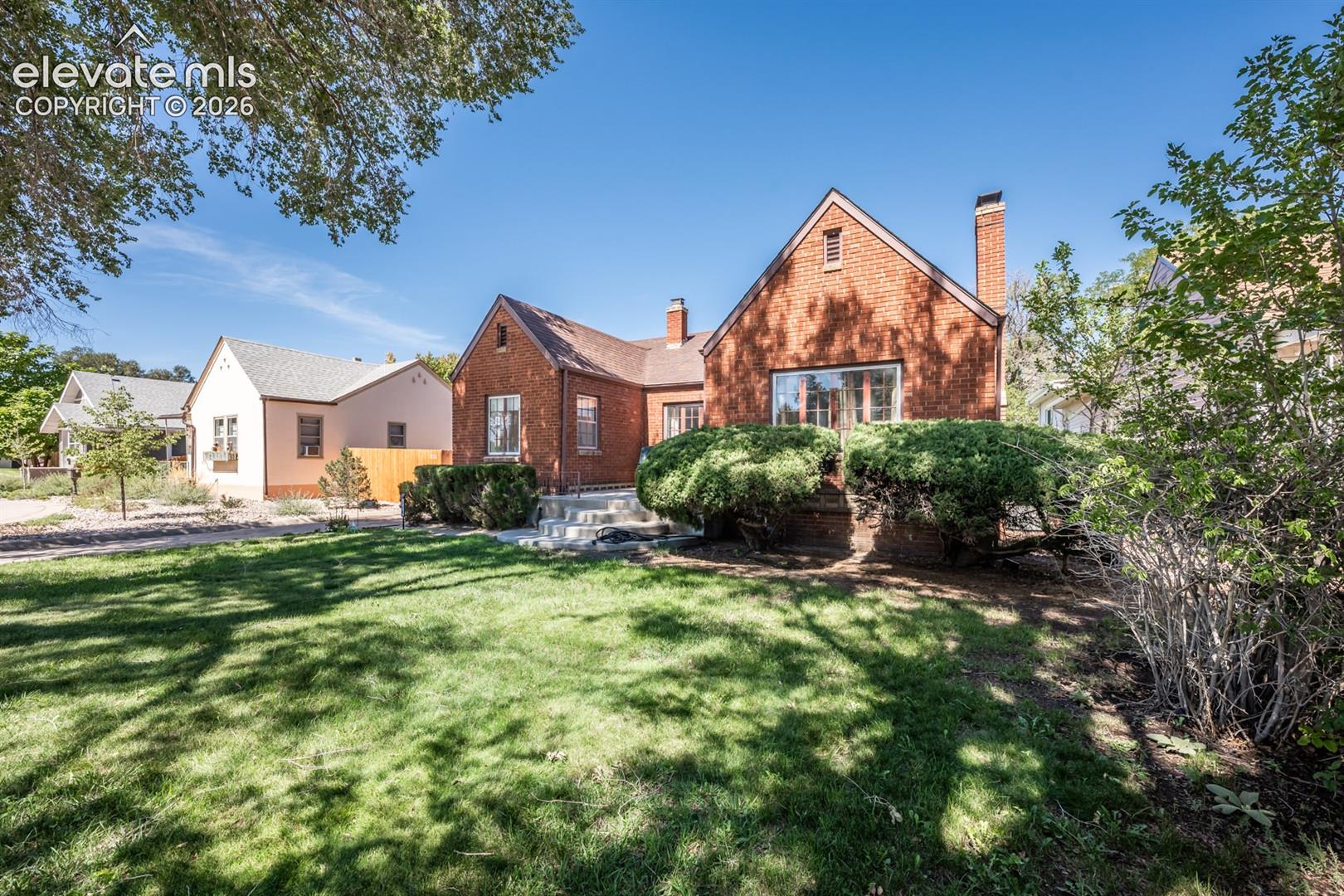 319 Lincoln Street