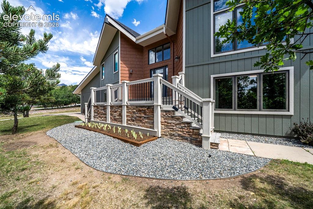 6815 Oak Valley Lane