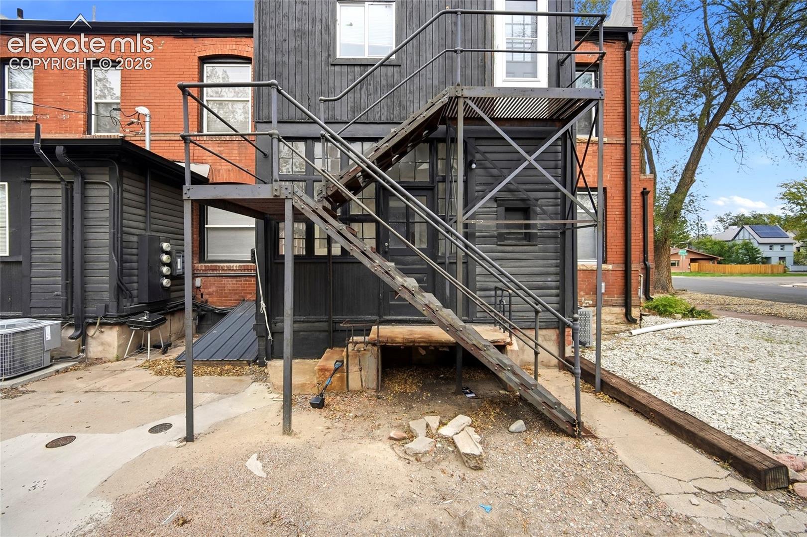 201 Quincy Street 203