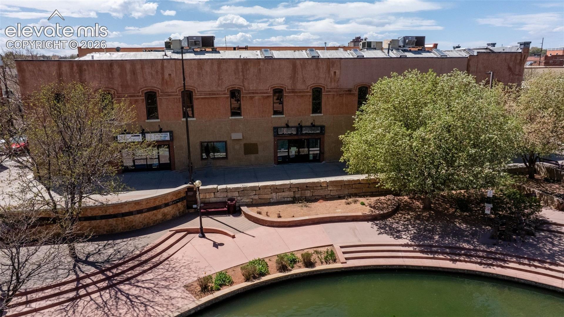 Properties For Sale Listings 102 S Victoria Avenue