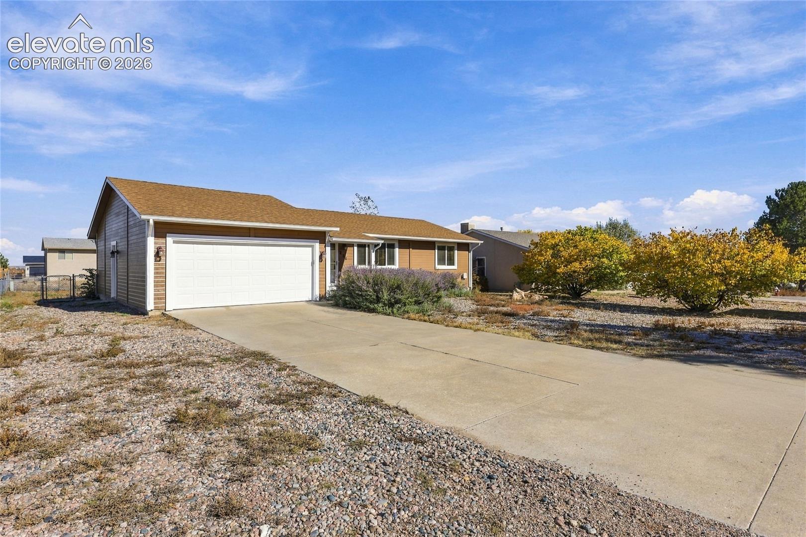 216 S Caddoa Drive