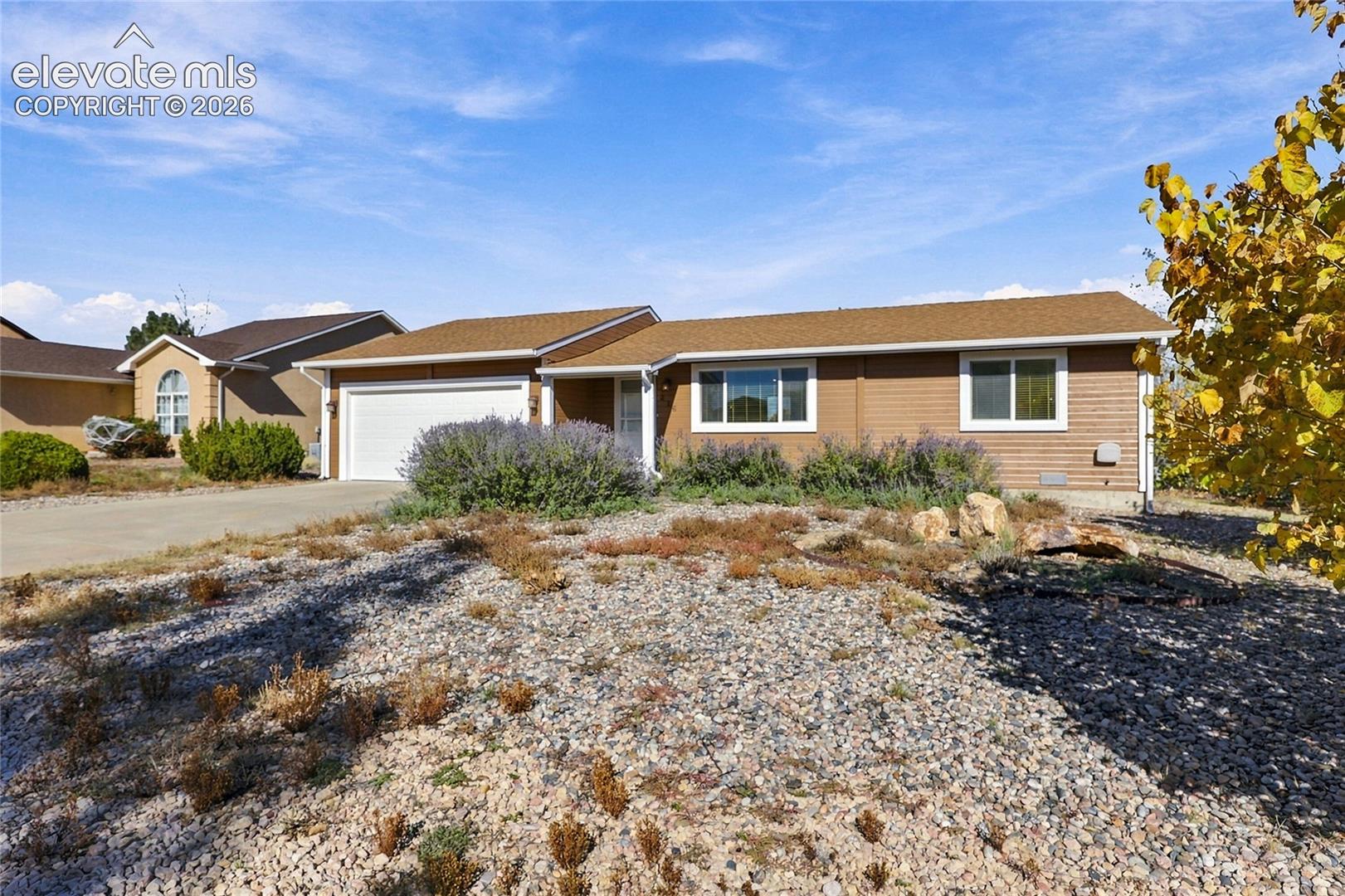 216 S Caddoa Drive