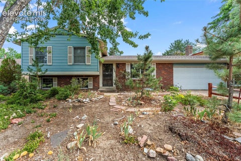 Photo of 2591 S Eagle Circle, Aurora, CO 80014 (MLS # 7400256)