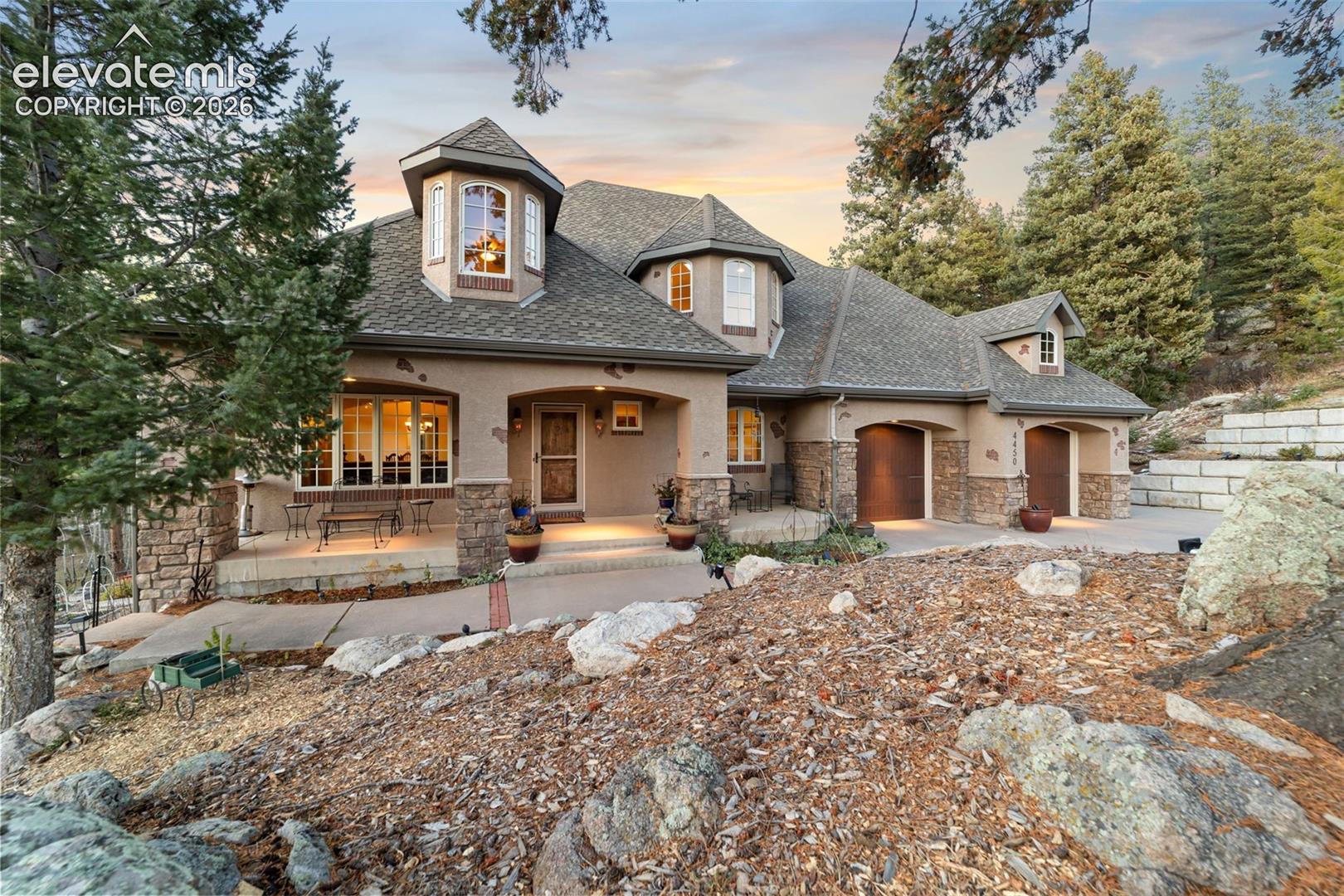 4450 Walker Ridge View
