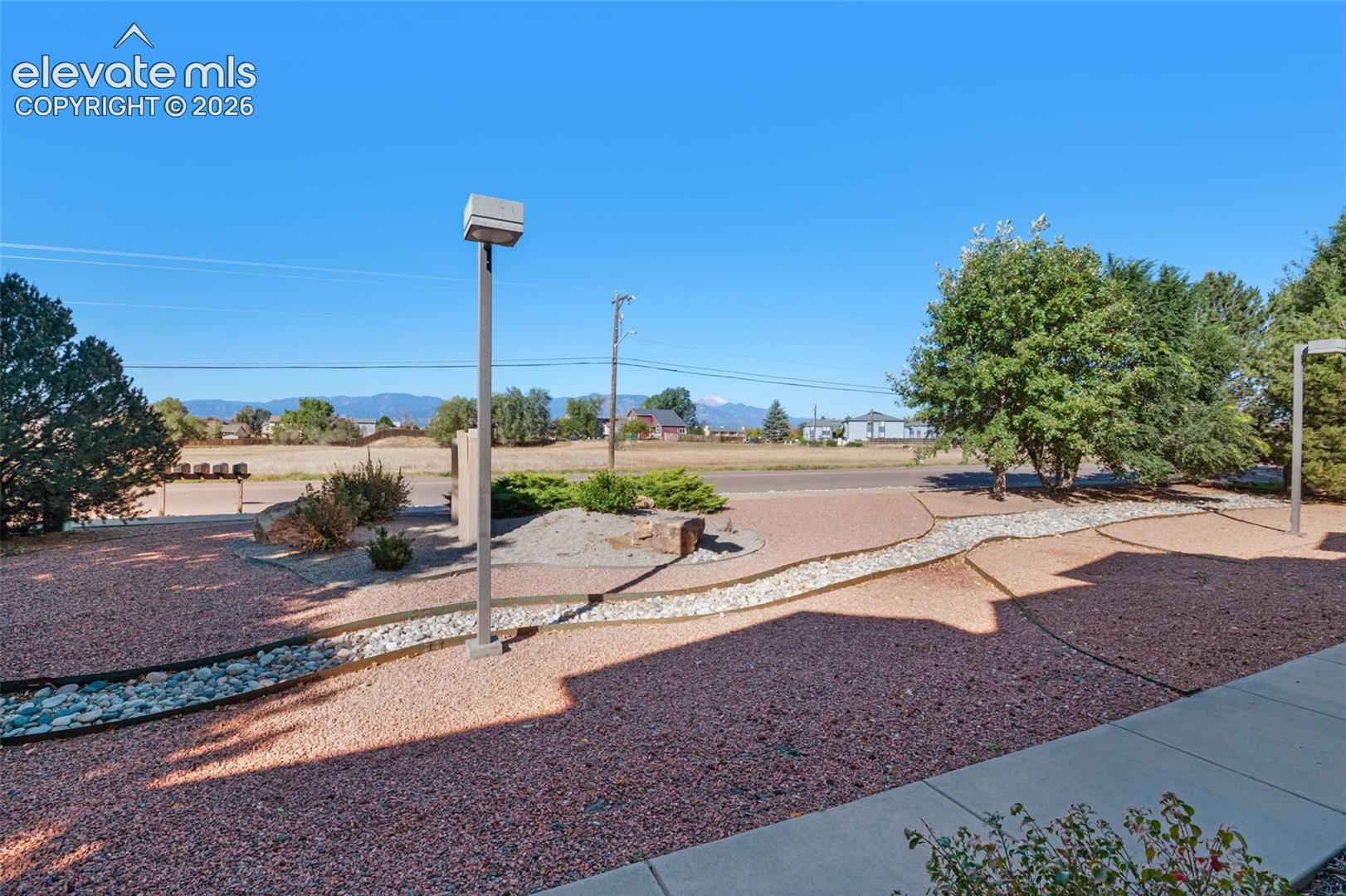 1034 Fountain Mesa Drive