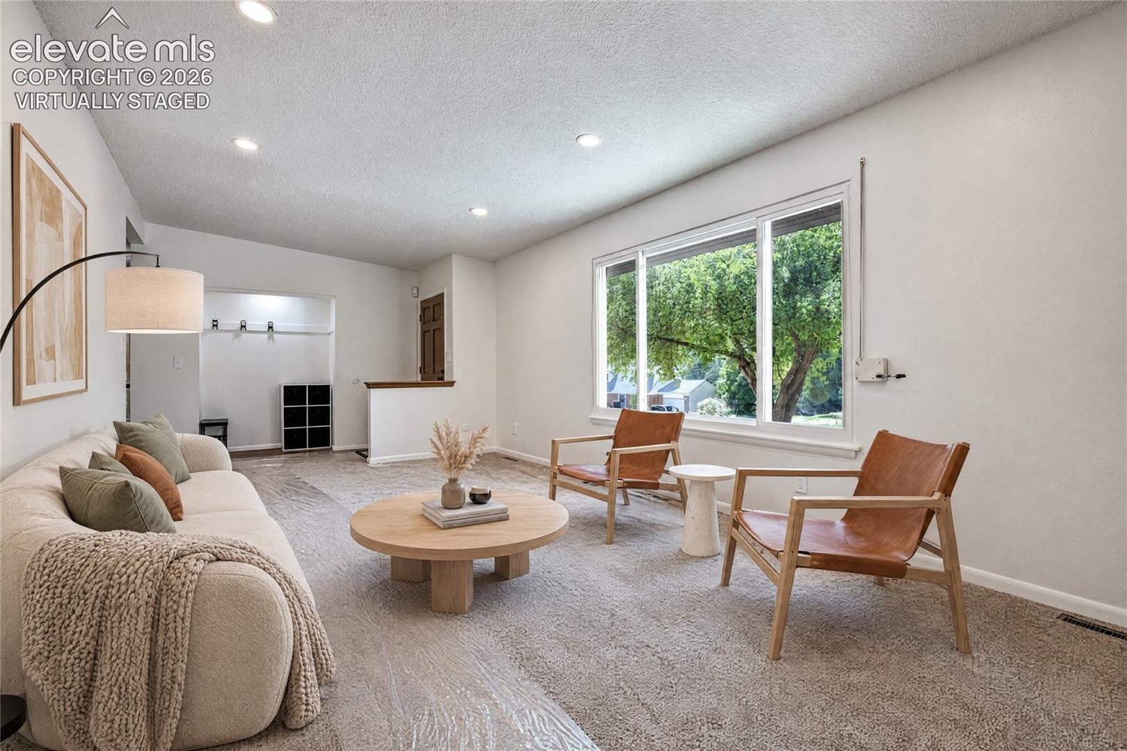 609 Crestridge Avenue