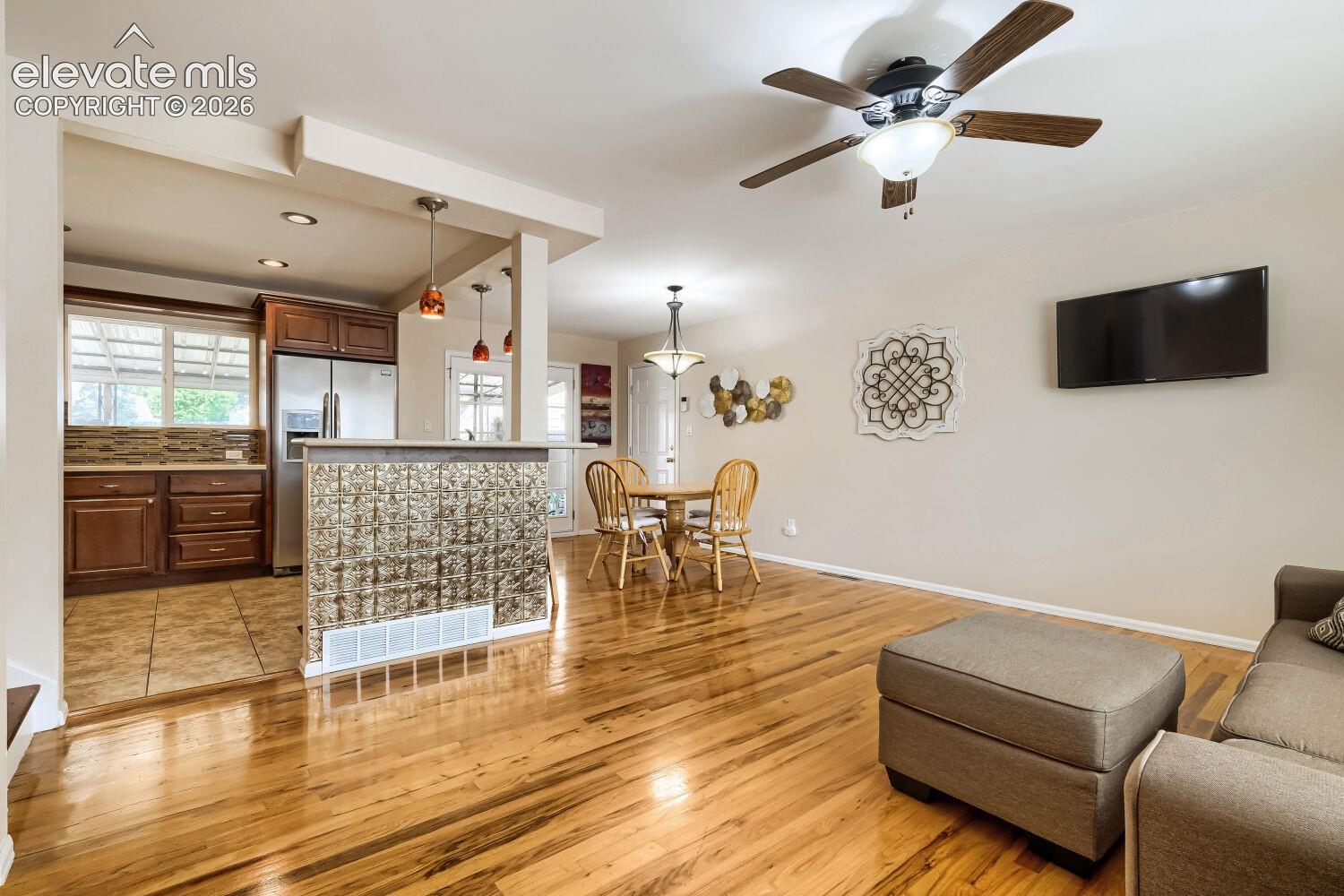 640 Lansing Drive