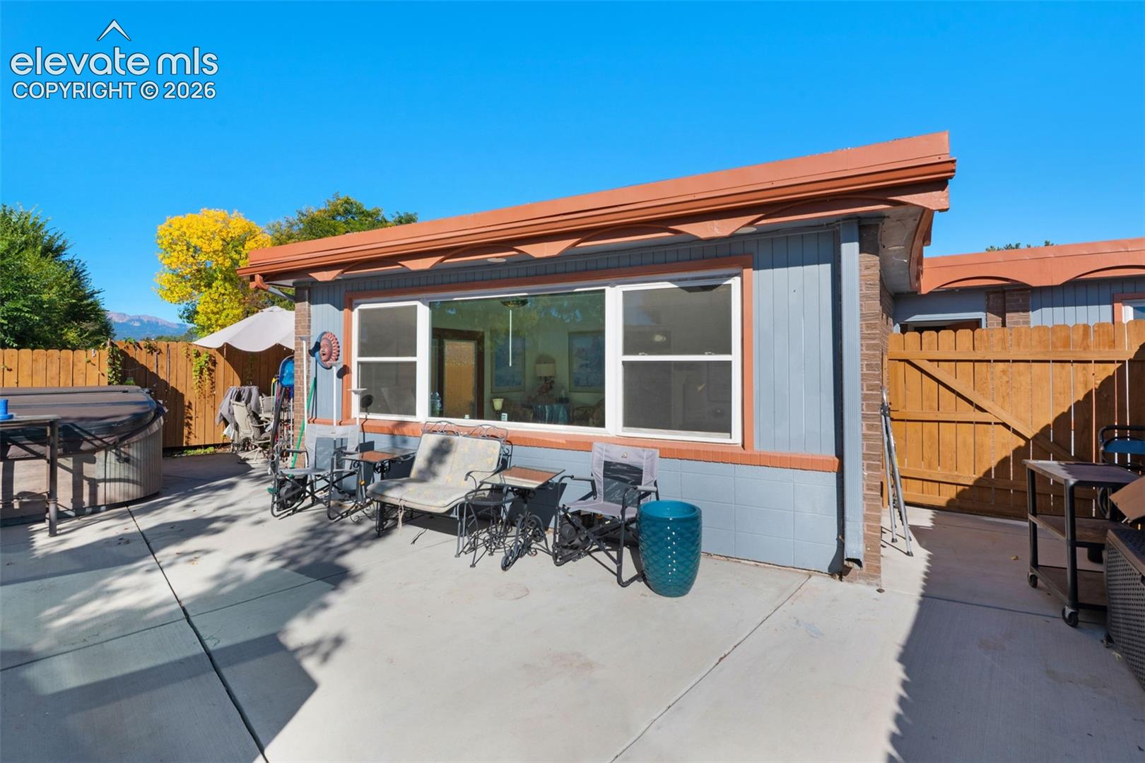 3939 E San Miguel Street