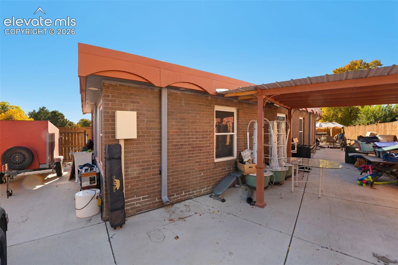 3939 E San Miguel Street