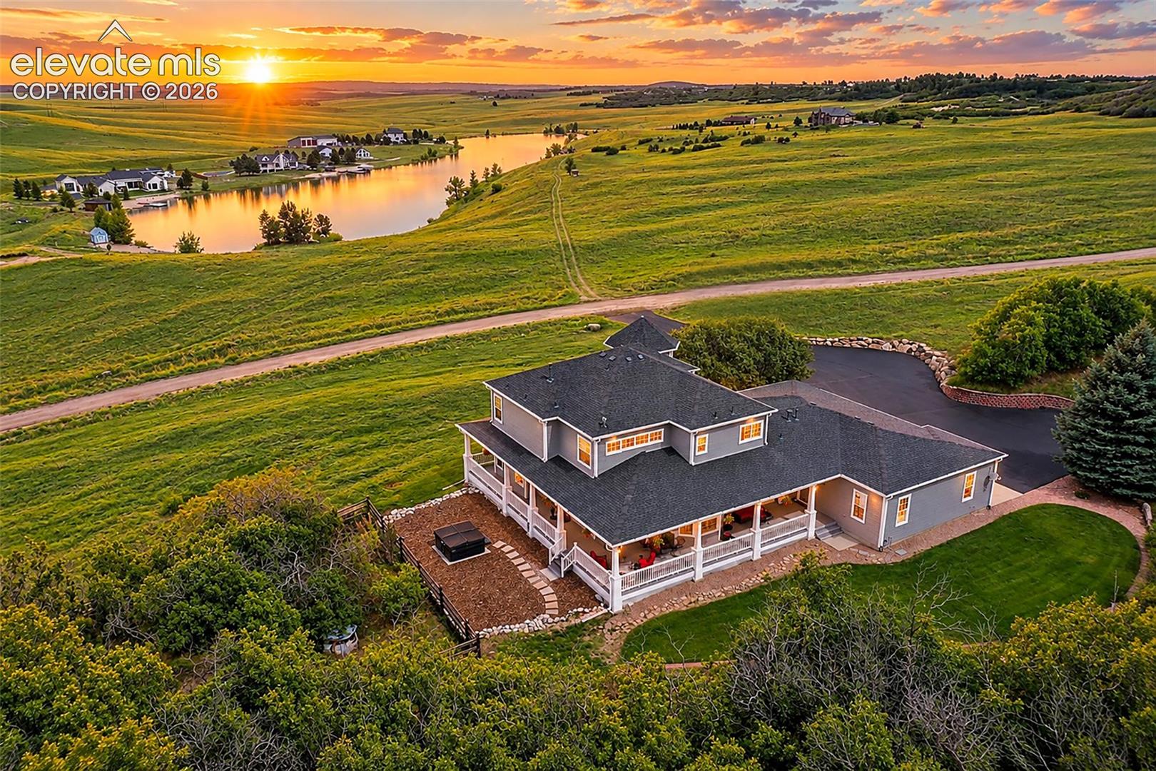 7014 Nautique Circle