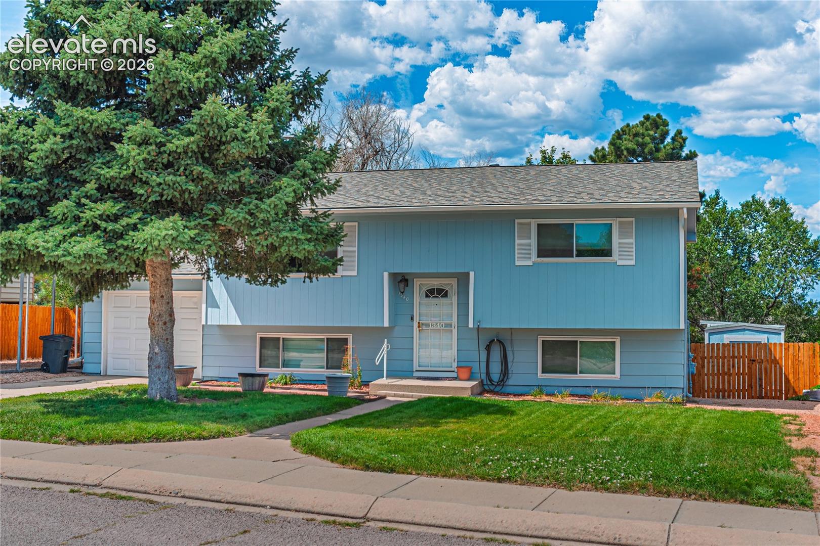 1340 Kachina Drive