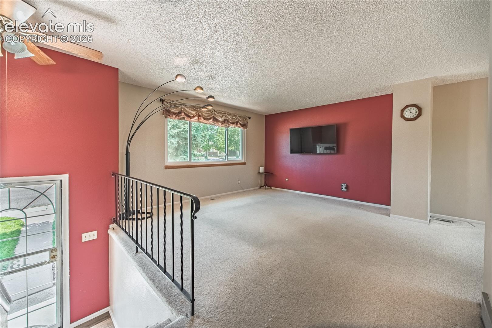 1340 Kachina Drive