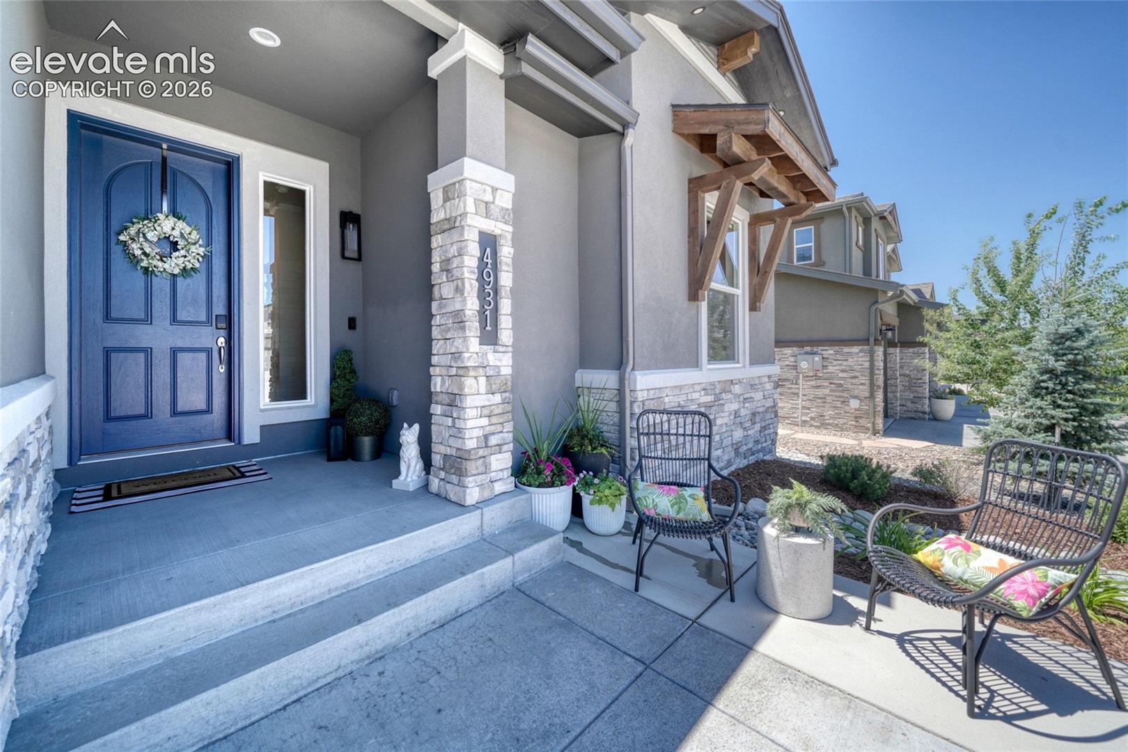 4931 Pearl Lake Way