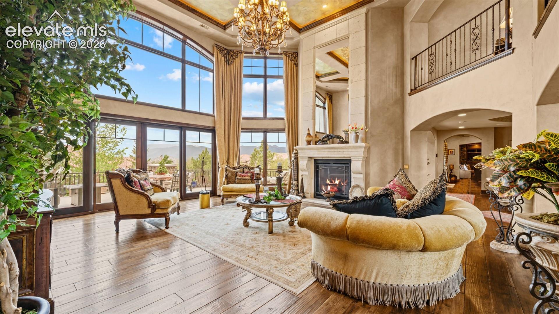 13684 Random Ridge View